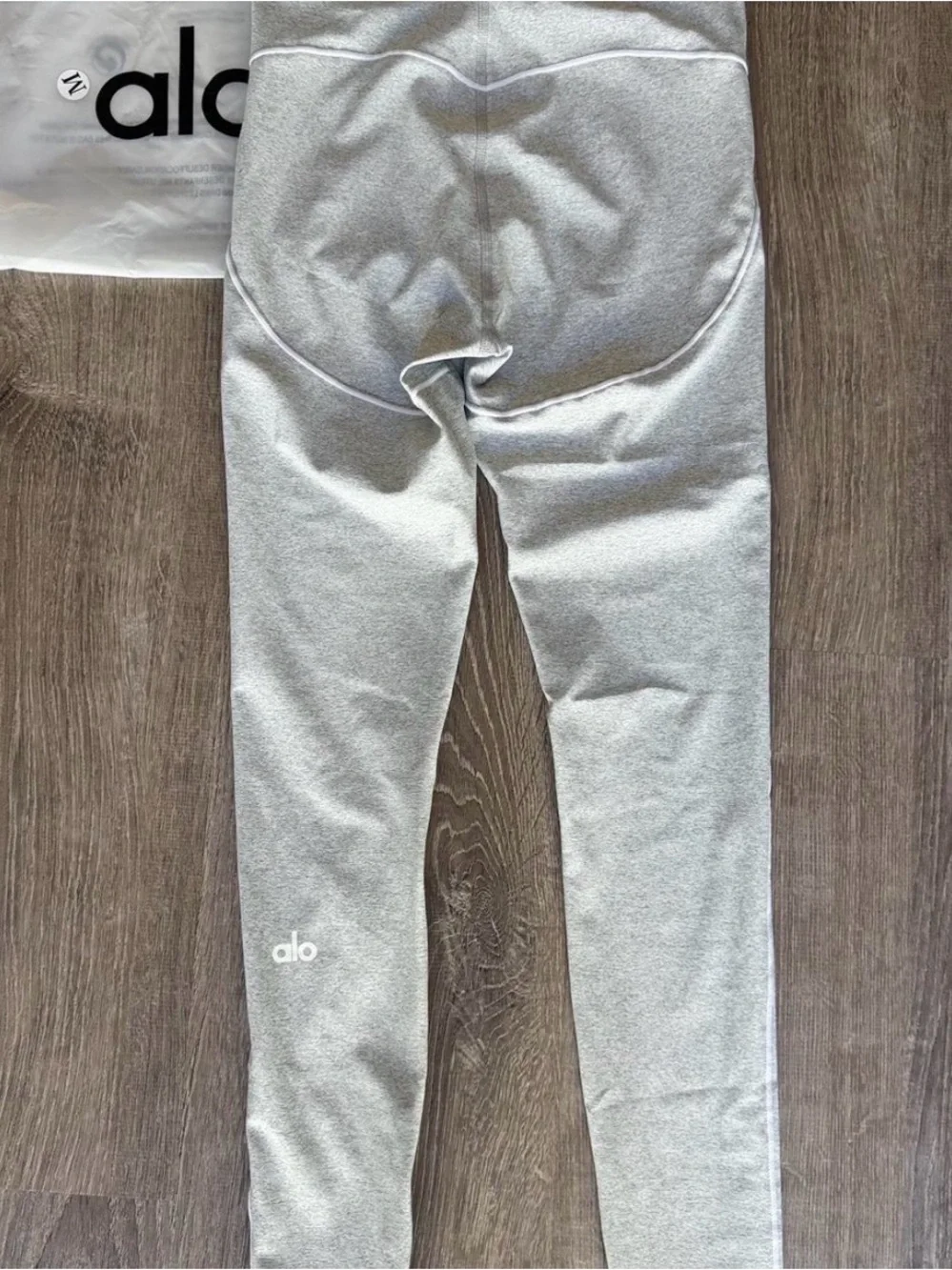 ALO Yoga Light Gray High-Rise Leggings